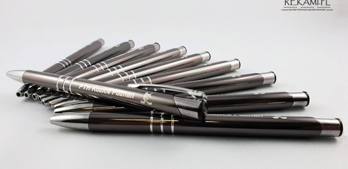 Długopis z grawerem – Nieodzowny gadżet dla firm